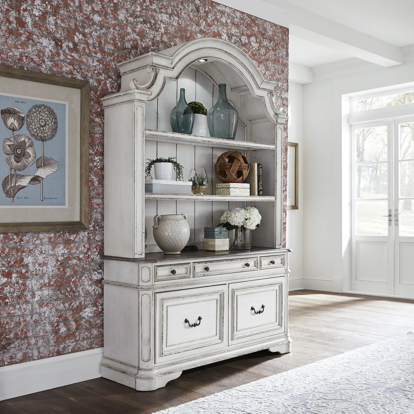 Magnolia Manor - 3 Piece Desk & Hutch Set