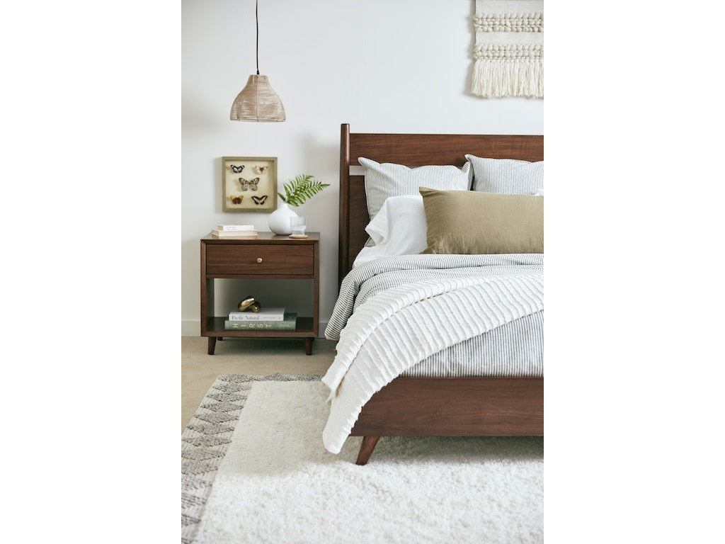 Ludwig King Panel Bed