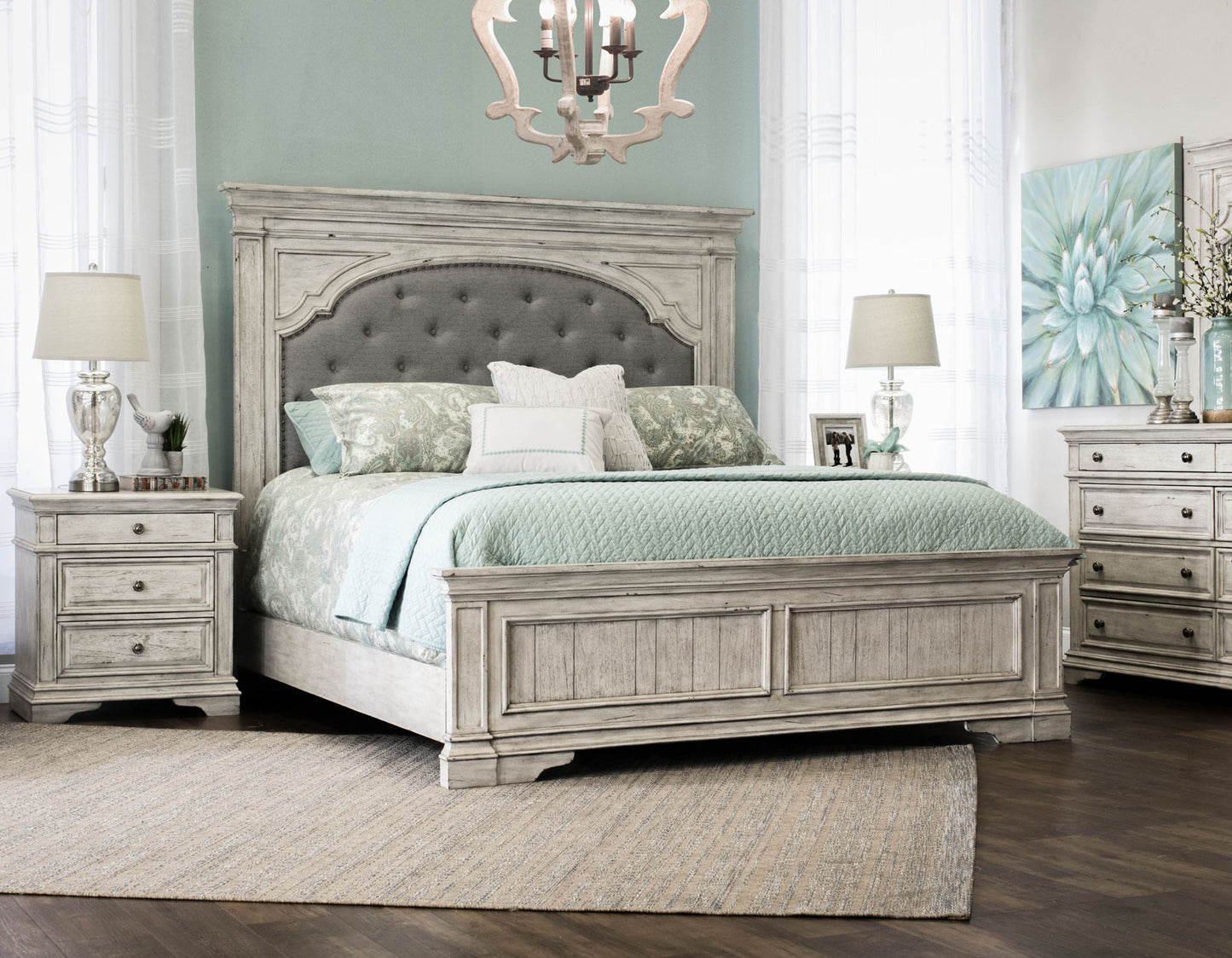 Highland Park Queen Bed, Cathedral White