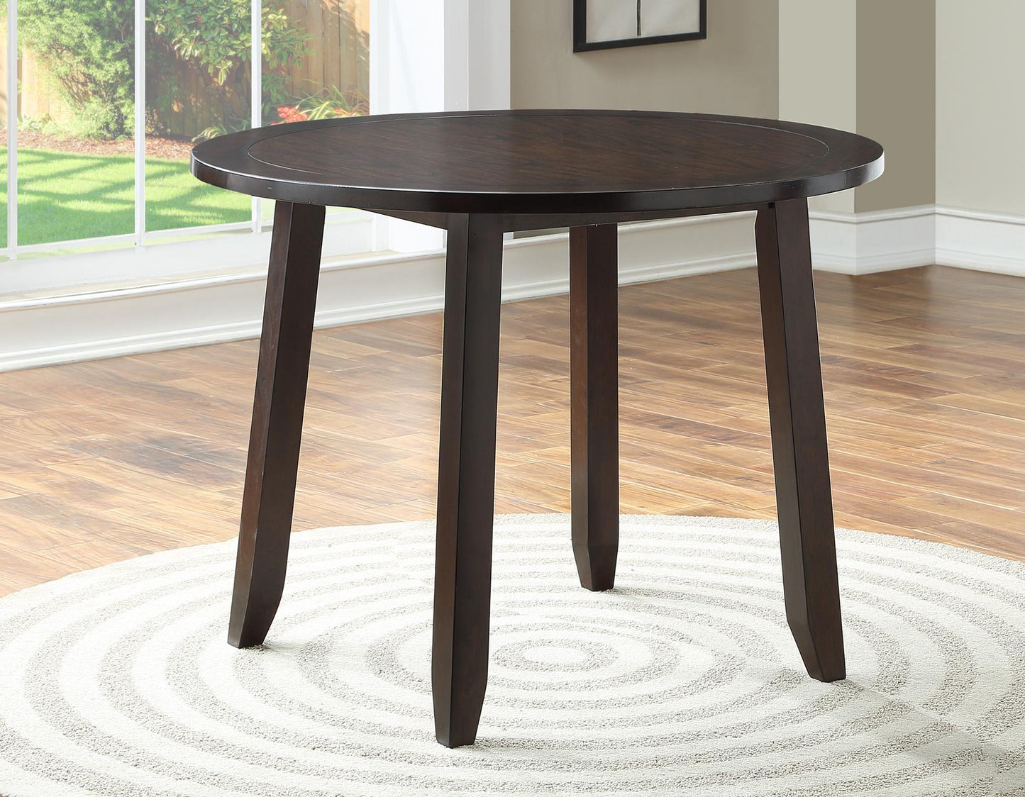 Yorktown 5-Pack 42-inch Round Dining
(Table & 4 Side Chairs)